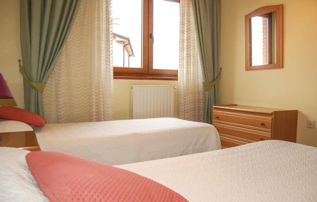 Апартаменты Casa Montse - Derecha Коломбрес Экстерьер фото